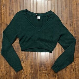 Divided Dark Green V-Neck Cropped Sweater